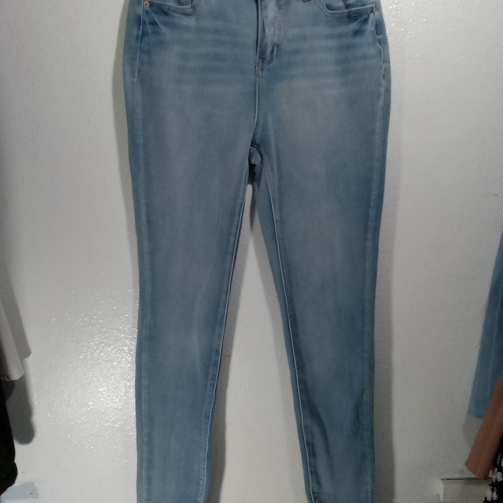 Time and Tru Women's Light Blue Skinny Jeans
